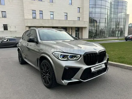 BMW X5 M 2020 года за 45 800 000 тг. в Алматы – фото 2