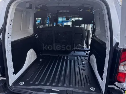 Toyota ProAce Verso 2025 года за 24 900 000 тг. в Алматы – фото 9