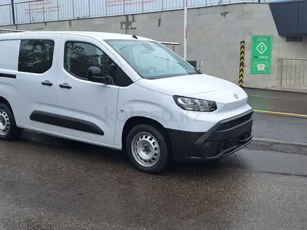Toyota ProAce Verso 2025 года за 24 900 000 тг. в Алматы – фото 31