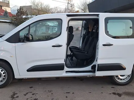 Toyota ProAce Verso 2025 года за 24 900 000 тг. в Алматы – фото 44