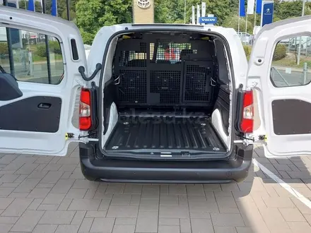 Toyota ProAce Verso 2025 года за 24 900 000 тг. в Алматы – фото 3
