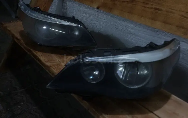 Фары комплект 2 на е60 за 45 000 тг. в Алматы