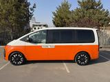 Hyundai Staria 2025 года за 26 000 000 тг. в Алматы – фото 2