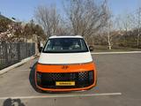 Hyundai Staria 2025 года за 26 000 000 тг. в Алматы – фото 4