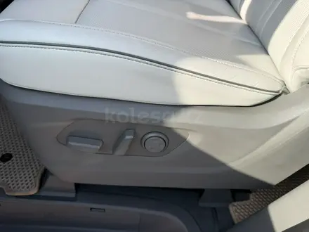 Hyundai Staria 2025 года за 24 500 000 тг. в Алматы – фото 43