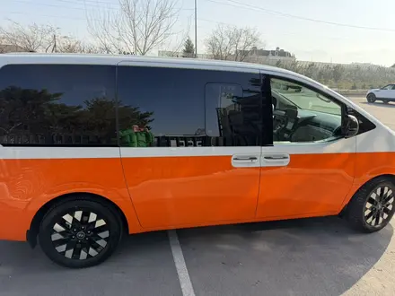 Hyundai Staria 2025 года за 24 500 000 тг. в Алматы – фото 7