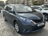 Toyota Sienna 2013 года за 9 300 000 тг. в Актау