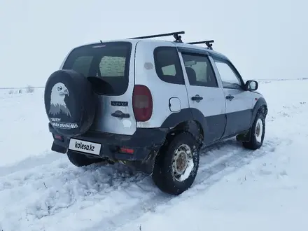 Chevrolet Niva 2005 года за 1 450 000 тг. в Актобе – фото 3