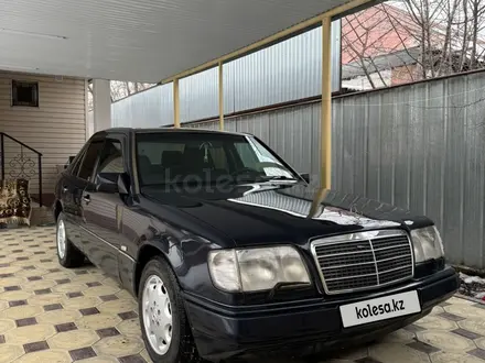 Mercedes-Benz E 280 1994 года за 4 200 000 тг. в Алматы