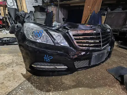 Фары с ксеноном w212 за 299 999 тг. в Алматы