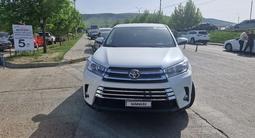 Toyota Highlander 2016 года за 9 000 000 тг. в Актау – фото 2