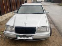 Mercedes-Benz C 220 1996 года за 2 000 000 тг. в Караганда