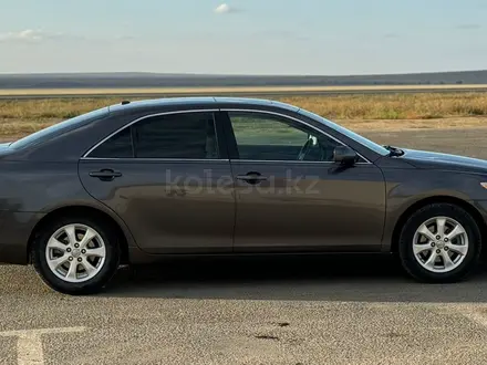 Toyota Camry 2011 года за 4 800 000 тг. в Актобе – фото 8