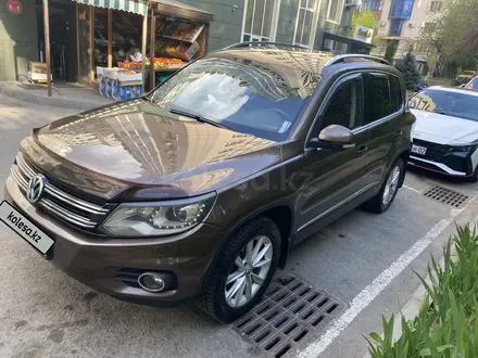 Volkswagen Tiguan 2013 года за 8 500 000 тг. в Алматы – фото 2