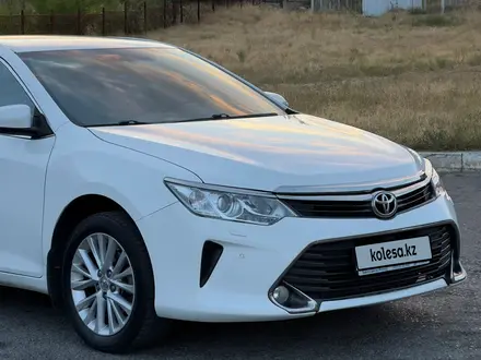 Toyota Camry 2015 года за 12 000 000 тг. в Туркестан – фото 2