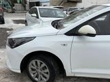 Hyundai Accent 2020 годаfor6 000 000 тг. в Актобе – фото 2