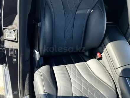 Mercedes-Benz S 560 2018 года за 41 500 000 тг. в Павлодар – фото 12