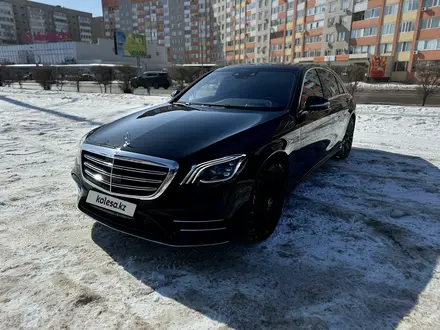 Mercedes-Benz S 560 2018 года за 41 500 000 тг. в Павлодар