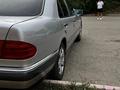 Mercedes-Benz E 230 1997 года за 3 300 000 тг. в Усть-Каменогорск – фото 7