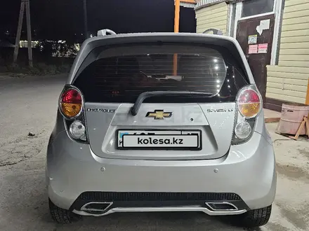 Chevrolet Spark 2010 года за 3 300 000 тг. в Шардара – фото 5