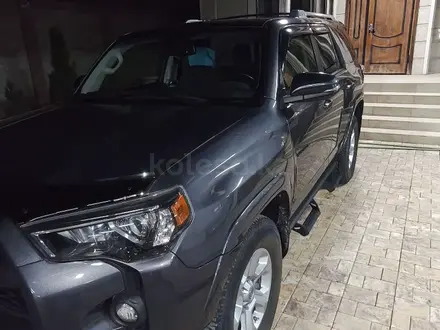 Toyota 4Runner 2017 года за 19 000 000 тг. в Алматы