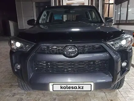 Toyota 4Runner 2017 года за 19 000 000 тг. в Алматы – фото 2