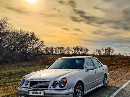 Mercedes-Benz E 280 1998 года за 4 400 000 тг. в Семей