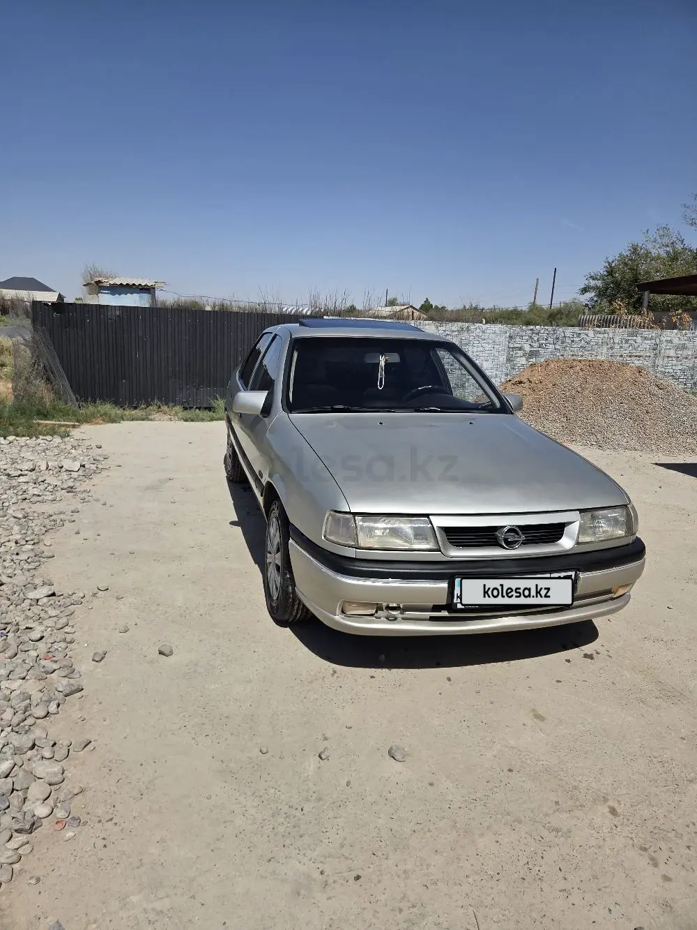 Opel Vectra, 1993