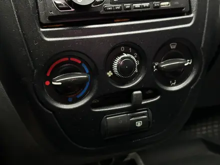 ВАЗ (Lada) Granta 2190 2014 года за 1 900 000 тг. в Актобе – фото 15