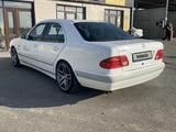 Mercedes-Benz E 280 1997 годаүшін3 600 000 тг. в Тараз – фото 4