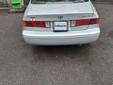 Toyota Camry 2000 года за 3 000 000 тг. в Алматы – фото 4