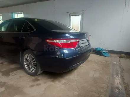 Toyota Camry 2016 года за 10 500 000 тг. в Тараз – фото 3