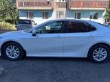 Toyota Camry 2018 годаүшін11 000 000 тг. в Семей – фото 5