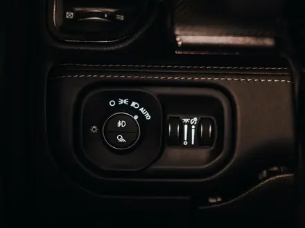 Dodge RAM 2022 года за 74 000 000 тг. в Астана – фото 44