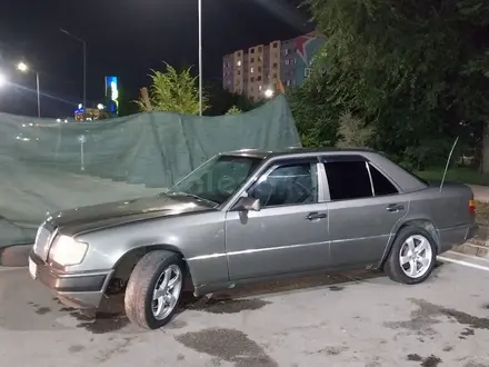 Mercedes-Benz E 230 1992 года за 1 000 000 тг. в Чунджа – фото 4