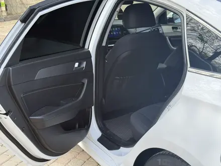 Hyundai Sonata 2019 года за 7 990 000 тг. в Уральск – фото 12