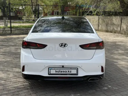 Hyundai Sonata 2019 года за 7 990 000 тг. в Уральск – фото 5
