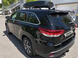 Toyota Highlander 2018 года за 16 500 000 тг. в Шымкент – фото 4