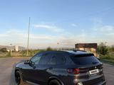 BMW X5 2019 года за 31 500 000 тг. в Алматы – фото 4