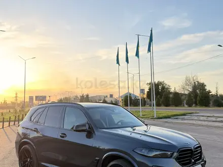 BMW X5 2019 года за 31 500 000 тг. в Алматы – фото 2