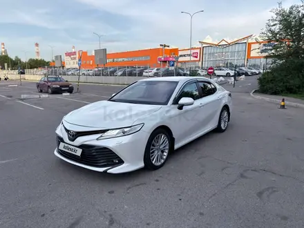 Toyota Camry 2020 года за 12 000 000 тг. в Алматы – фото 2
