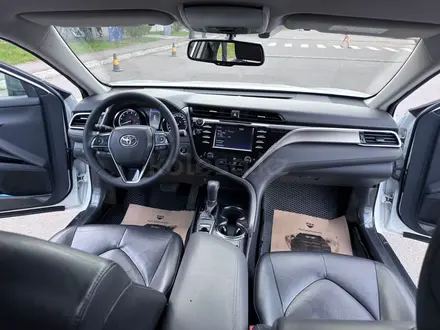 Toyota Camry 2020 года за 12 000 000 тг. в Алматы – фото 7