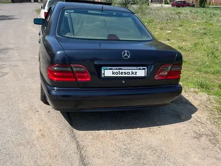 Mercedes-Benz E 320 1996 года за 1 900 000 тг. в Алматы – фото 5