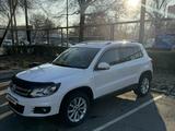 Volkswagen Tiguan 2016 года за 8 300 000 тг. в Алматы – фото 2