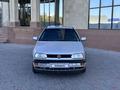 Volkswagen Golf 1993 годаүшін1 500 000 тг. в Тараз