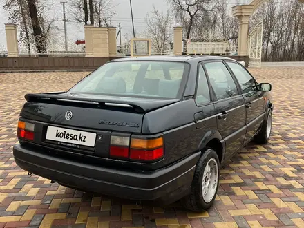 Volkswagen Passat 1990 года за 1 500 000 тг. в Алматы – фото 2