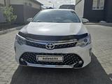 Toyota Camry 2017 годаүшін11 000 000 тг. в Атырау