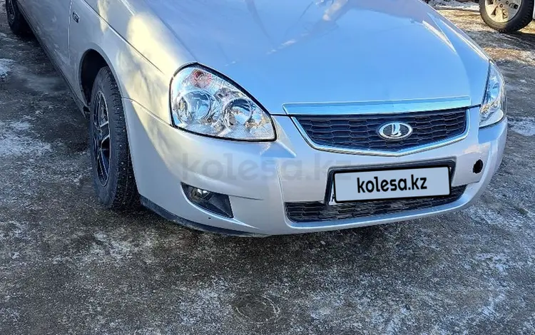 ВАЗ (Lada) Priora 2170 2013 годаfor2 000 000 тг. в Уральск