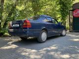 Mercedes-Benz C 200 1994 годаүшін1 300 000 тг. в Усть-Каменогорск – фото 3