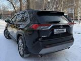 Toyota RAV4 2021 года за 17 500 000 тг. в Астана – фото 4